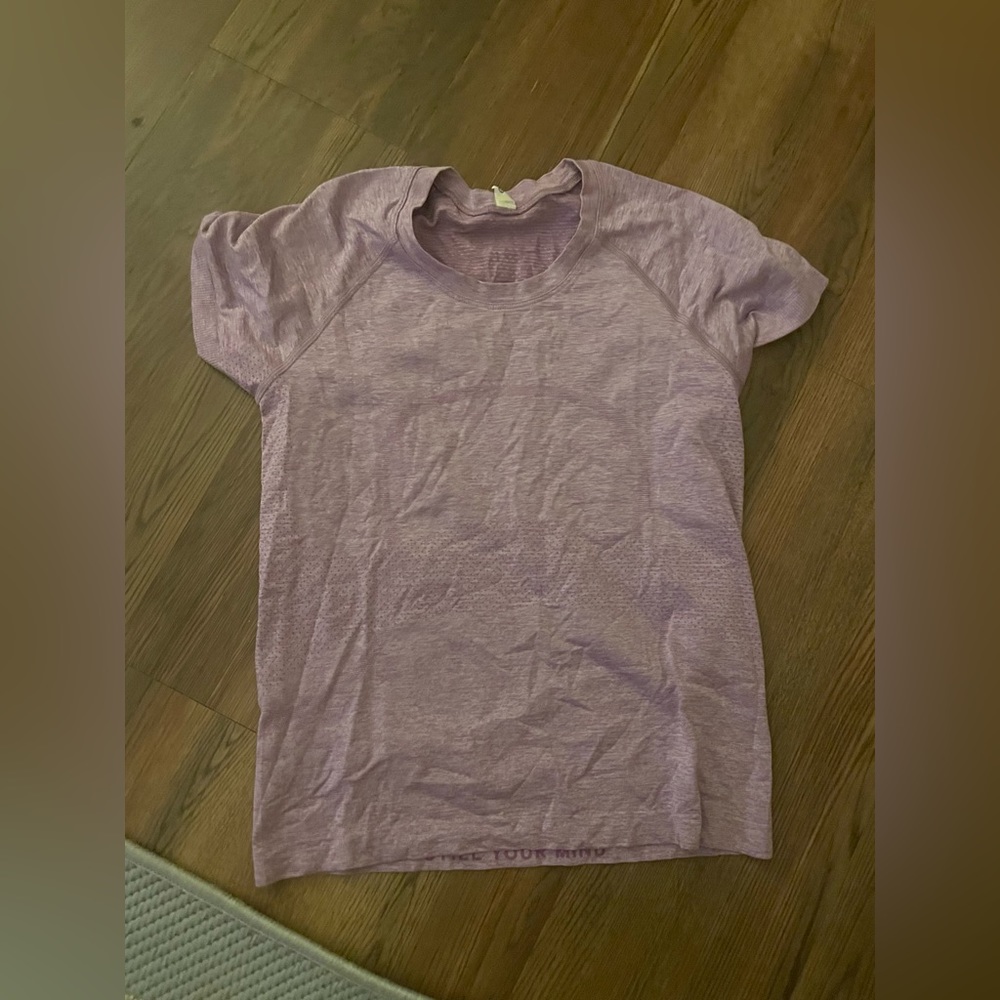 Lavender lululemon swiftly tech top
